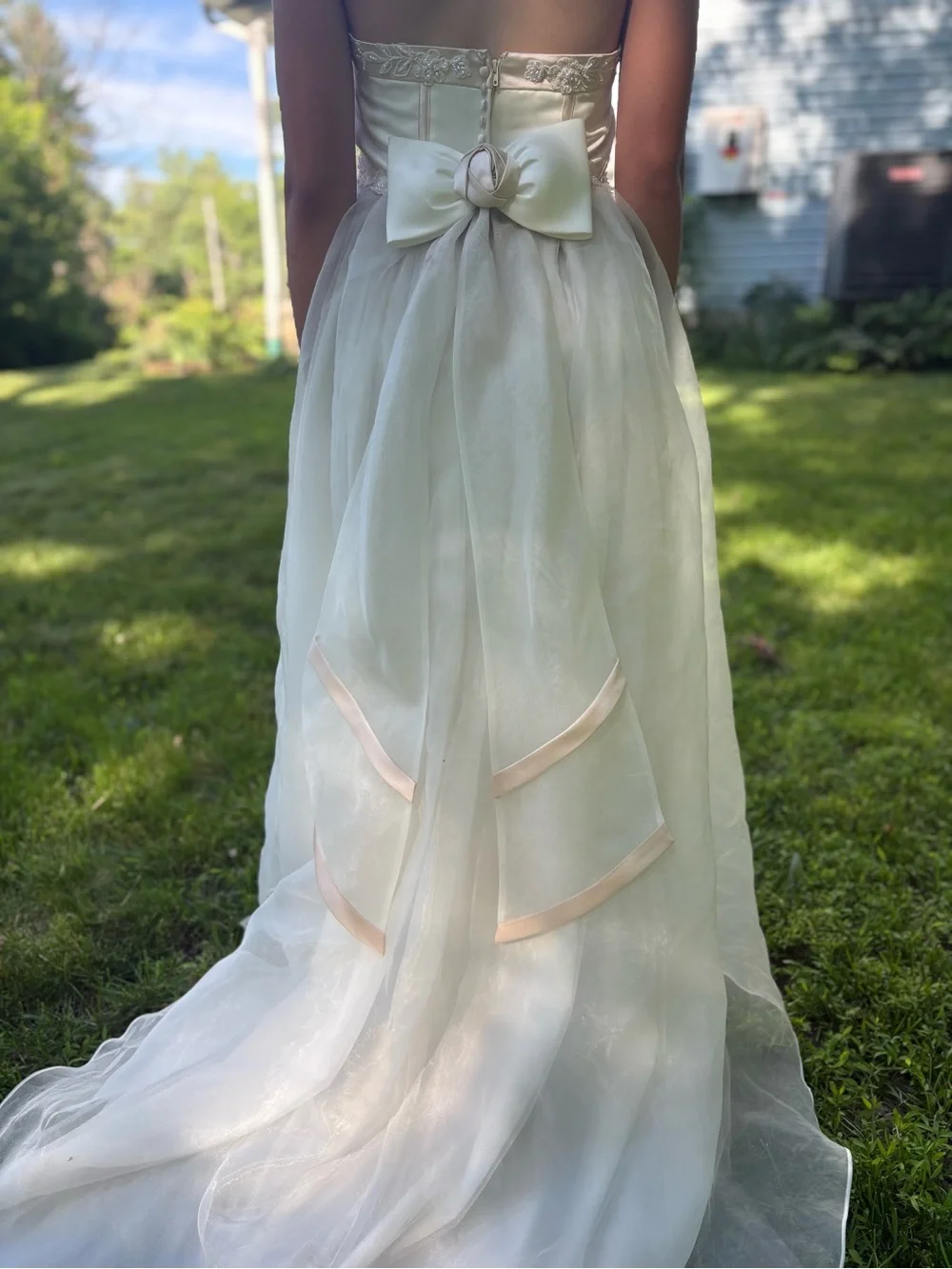 Size 10 David’s Bridal style # h229e ivory rum flower girl dress - Picture 6 of 13